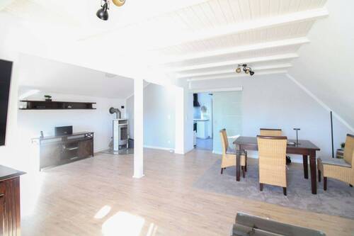 Wohnzimmer 1.OG - 7 Zimmer Einfamilienhaus in Auhagen