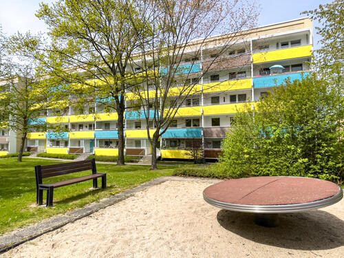 Hausansicht - Wohnvergnügen verteilt auf 3 Zimmer