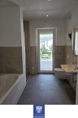 Bad - 4 Zimmer Etagenwohnung in Dresden
