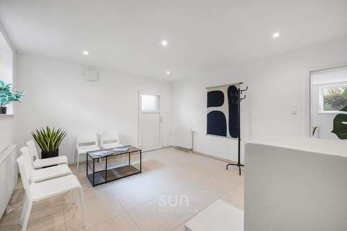 KG: EINGANGSBEREICH - 