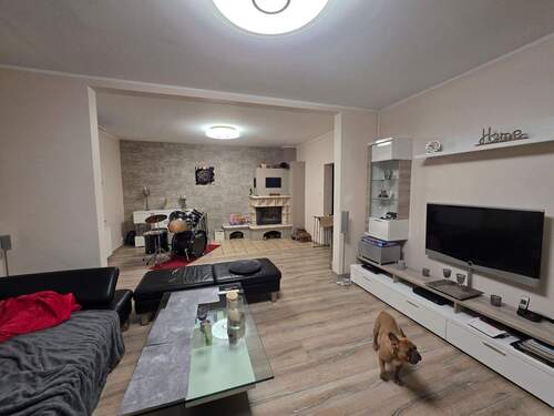 Wohnzimmer - 5 Zimmer Doppelhaushälfte zum Kaufen in Velbert