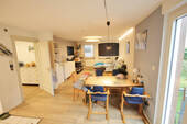 Wohn-/Esszimmer - 