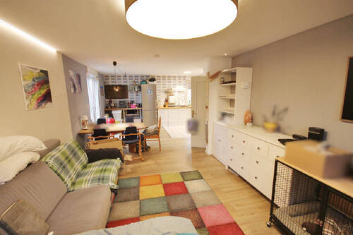 Wohn-/Esszimmer - 