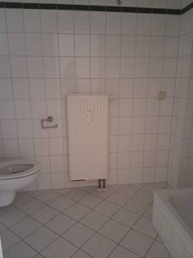 Bad mit Dusche - 