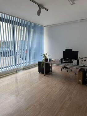 Bild 2 - Gewerbeobjekt (Büro, Produktion, Verkauf) zur Miete in Schwandorf