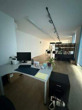 Bild 3 - Gewerbeobjekt (Büro, Produktion, Verkauf) in Schwandorf