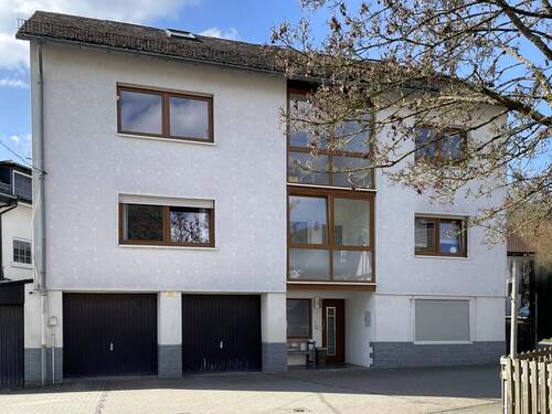 Bild 2 - 7 Zimmer Mehrfamilienhaus, Wohnhaus zum Kaufen in Dillenburg / Donsbach