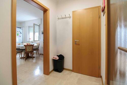 Flur EG - Mehrfamilienhaus, Wohnhaus mit 154,00 m&sup2; in Hockenheim zum Kaufen