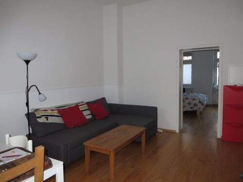 Wohnzimmer Bild 2 - Etagenwohnung mit 52,00 m&sup2; in Bonn zur Miete