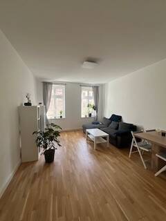 Wohnzimmer - ***Einziehen und wohlfühlen - helle 3-Raum-Wohnung mit Balkon in Leipzig***