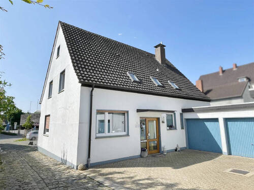 Außen - 4 Zimmer Etagenwohnung zur Miete in Lemgo
