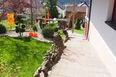 Weg zum Garten - 