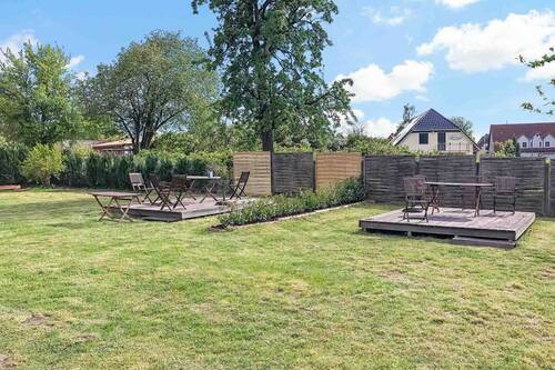 Garten mit Terrasse - 