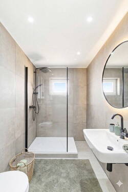 Bad - 3 Zimmer Etagenwohnung in Aalen