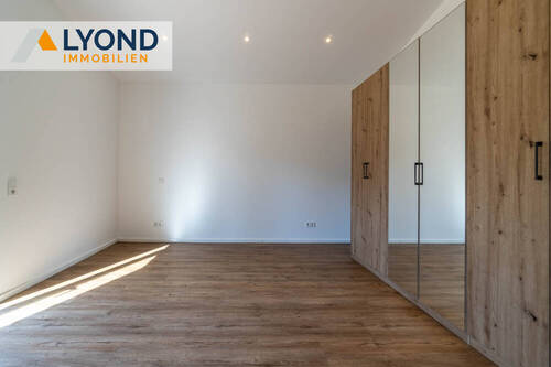 LYD 3618 - 9 Schlafzimmer - 