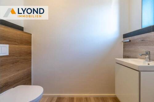 LYD 3618 - 10 WC - 