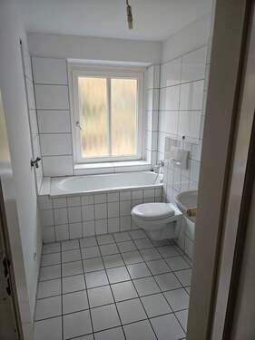 Badezimmer - Etagenwohnung mit 52,30 m² in Chemnitz zur Miete