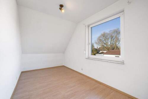 Schlafen - 5 Zimmer Doppelhaushälfte in Tespe