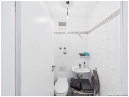 WC - 