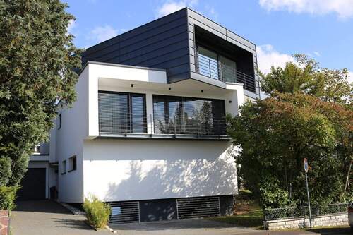 Außenansicht - 9 Zimmer Einfamilienhaus zum Kaufen in Karben / Rendel