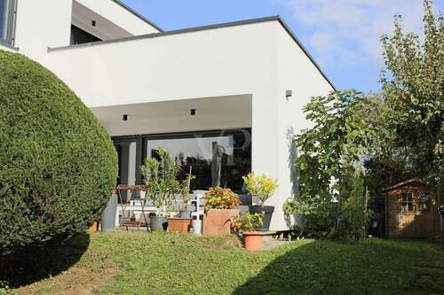 Terrasse - Einfamilienhaus mit 318,00 m² in Karben / Rendel zum Kaufen