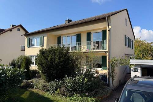 Außenansicht - Modernisiertes Stadthaus - Zweifamilienhaus mit modernster Technik, Garten, Garage & toller Lage