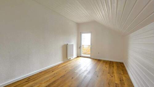 Bild 2 - 4 Zimmer Mehrfamilienhaus, Wohnhaus in Klettgau