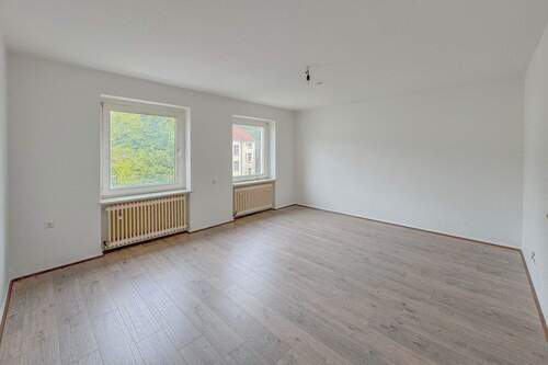 Wohnzimmer.jpg - 3 Zimmer - frisch renoviert - gute Anbindung - ruhige Lage
