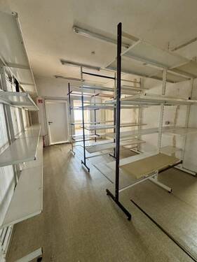Lager - Büro mit 230,00 m&sup2; in Göttingen zur Miete