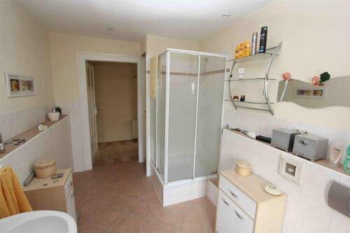 Bad im Mansardengeschoss - 