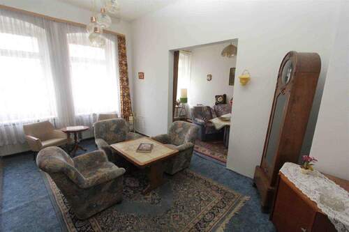 Wohnraum im EG - 1 Zimmer Mehrfamilienhaus, Wohnhaus in Naumburg (Saale)