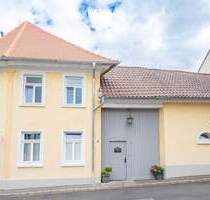 Denkmalgeschützes Hofanwesen - derzeit in sechs Einheiten aufgeteilt - mit vielen Optionen - Mainz / Drais