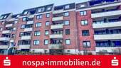 Straßenansicht - Friesische Straße - Sofort bezugsfrei! 2-Zimmer-Wohnung mit Loggia und Pkw-Stellplatz