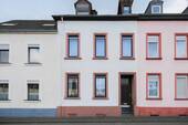 Außenansicht Straße 2 - Charmantes Stadthaus mit Garten - viel Platz für Familie & Ideen in Trier-Kürenz