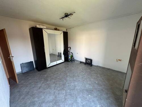 tempImagezvf4lP.jpg - 