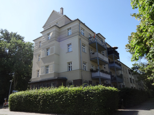 Hausansicht Straßenseite - 2 Zimmer Etagenwohnung zum Kaufen in Leipzig
