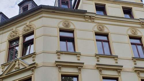 Fassade - Detail - 3 Zimmer Mehrfamilienhaus, Wohnhaus zum Kaufen in Reichenbach