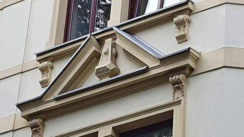 Fassade - Detail - 3 Zimmer Mehrfamilienhaus, Wohnhaus in Reichenbach