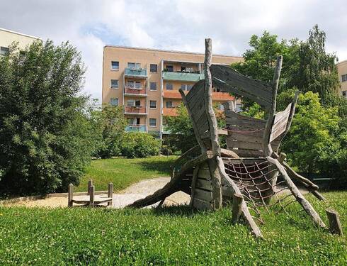 Spielplatz im Innenhof Käthe-Kollwitz-Straße - 