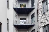 Blick zum Balkon - 