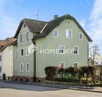 Attraktives MFH zentral in Amberg: 5 vermietete Wohnungen, Garagen und Stellplätze im Innenhof