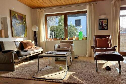 Wohnzimmer - Reihenendhaus mit 132,00 m&sup2; in Großkarolinenfeld zum Kaufen