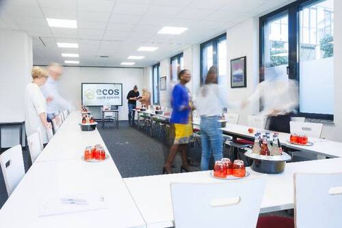 Konferenzraum OSLO + PARIS - 