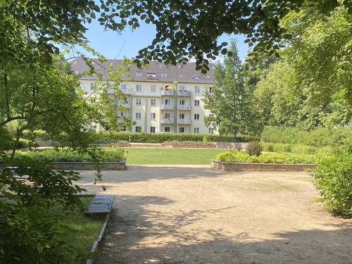 Ernst-Schneller-Park (6 Minuten zu Fuß) - Etagenwohnung mit 47,40 m&sup2; in Zwickau zum Kaufen
