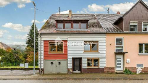 Außenansicht 1 - Einfamilienhaus mit viel Potenzial - Ihr Handwerkertraum zur Selbstverwirklichung