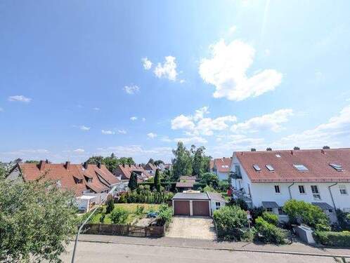 Ausblick Süd-Dachterrasse - Etagenwohnung mit 68,80 m&sup2; in München zur Miete