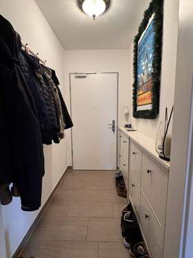 Flur - Etagenwohnung mit 59,00 m&sup2; in Kirchheim / Heimstetten zur Miete