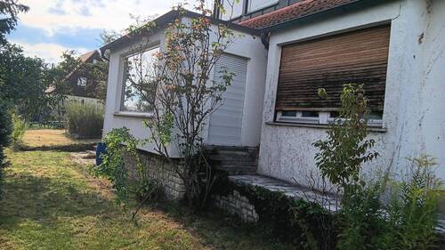 Südseite mit Garten - Einfamilienhaus mit 130,00 m&sup2; in Schwabach zum Kaufen