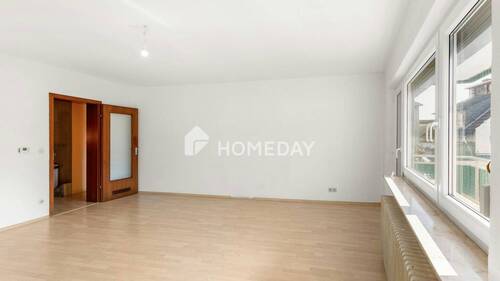 Wohnzimmer 1 - 4 Zimmer Etagenwohnung in Bonn