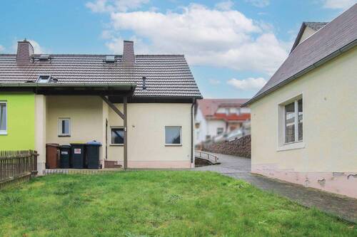 Außenansicht (3) - 4 Zimmer Einfamilienhaus zum Kaufen in Lunzenau